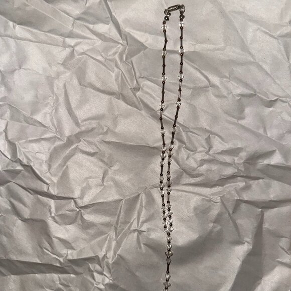 15 1/2" Gold and Clear Y-Shaped Beaded Necklace - Picture 4 of 8